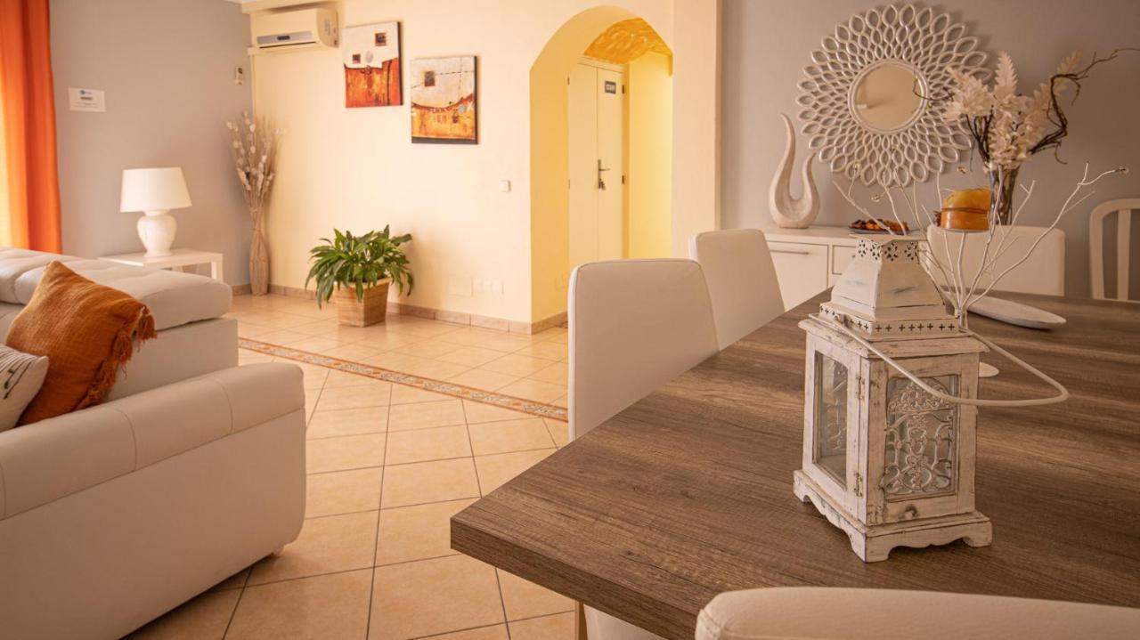 Vila Da Encosta - Private - Heated Swimming Pool - By Bedzy Albufeira Exteriör bild